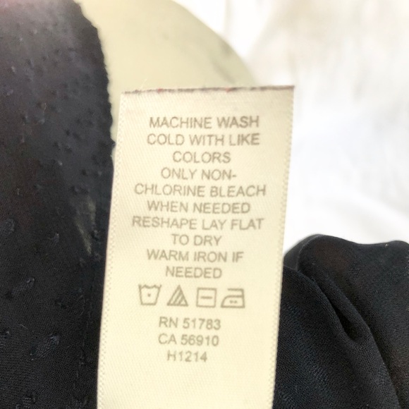 ♦️SOLD♦️Maurice’s sleeveless blouse - Picture 8 of 8